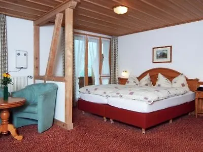 Hirschen - 3*