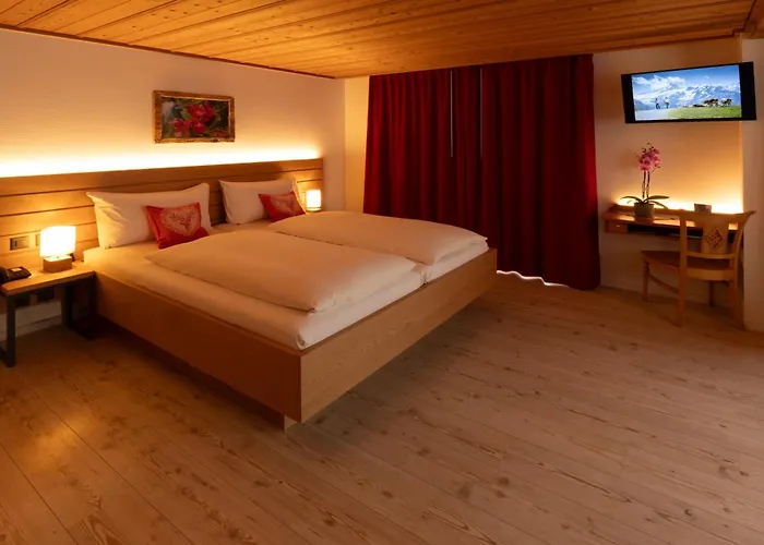 فندق هيرشن - غرينديلوالد 3*