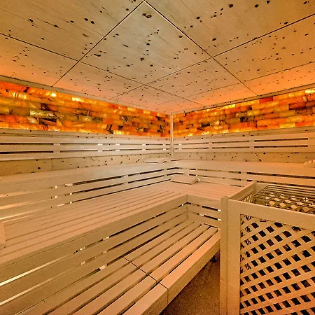 海尔森酒店 - 3* 格林德瓦